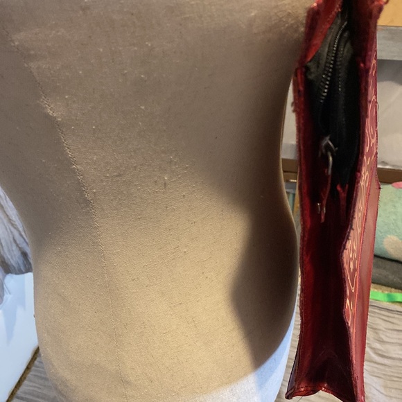 Red Leather Tote Made in Czechoslovakia - Picture 4 of 5